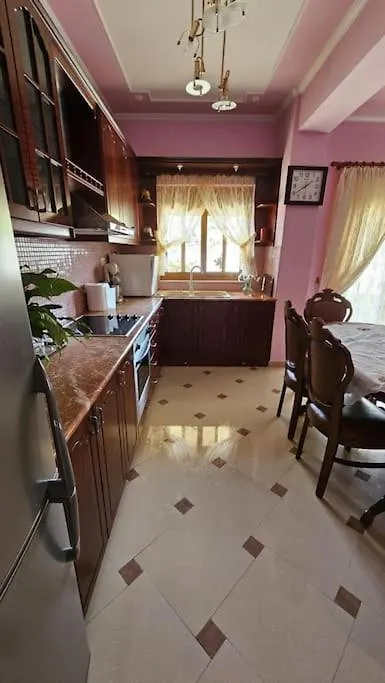 Elena'S Apartment Gjirokastër